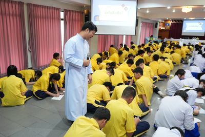 โรงเรียนปรีชานุศาสน์